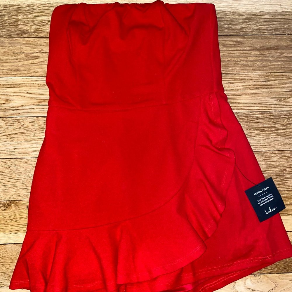 NWT Lulu's Medium Red Strapless Skort Romper